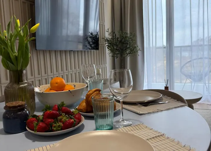 In The Middle Port 35 *