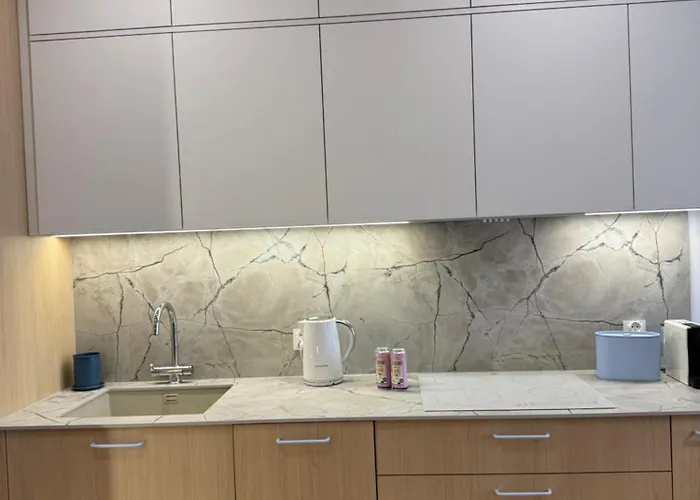 In The Middle Port 35