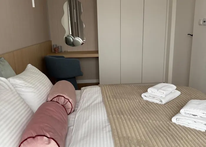 Apartment In The Middle Port 35